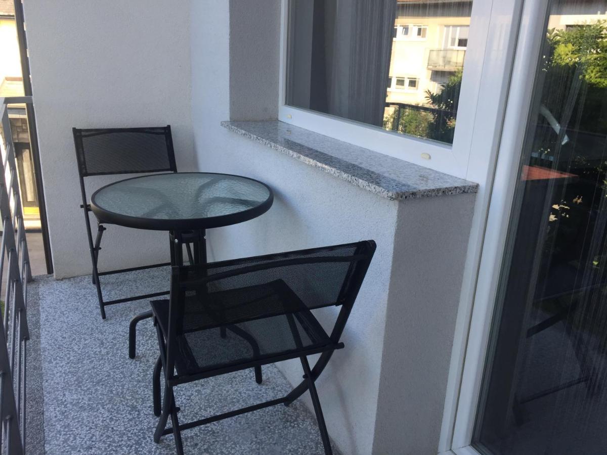 Apartman Sonas 2 With Free Private Parking Karlovac Luaran gambar